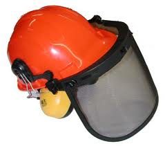 CASCĂ DE PROTECȚIE CU PROTECȚII PENTRU URECHI